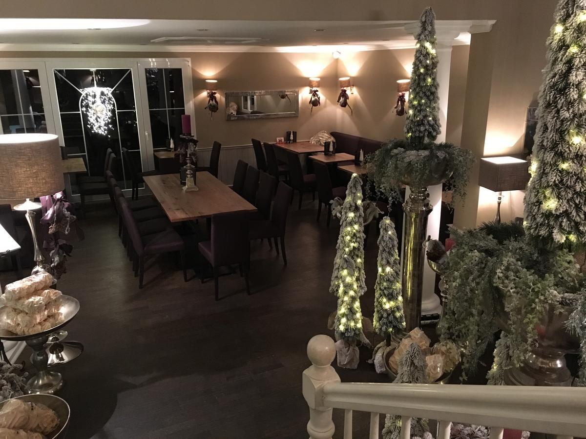 Landcafe Mit Mini Hotel Burgdorf Eksteriør bilde